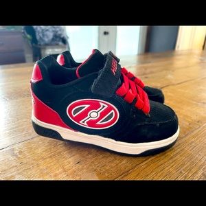 Boys light up Heelys, size 12